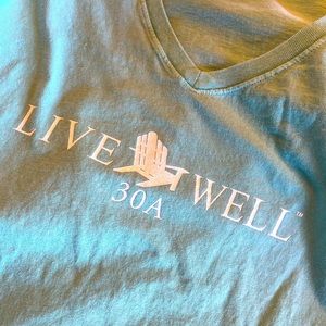 30A comfort colors tshirt. Women’s V-neck large. Like new.